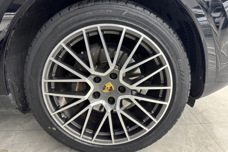 保时捷 2019款 Cayenne 3.0T车身外观6001