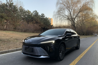 别克 君越 2025款 28T 白金版