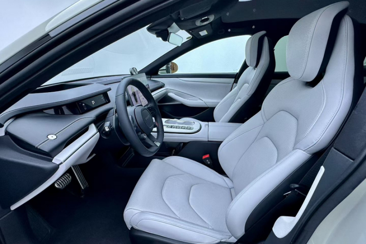 小米汽车 小米SU7 2024款 四驱超长续航高阶智驾Max版中控内饰7001