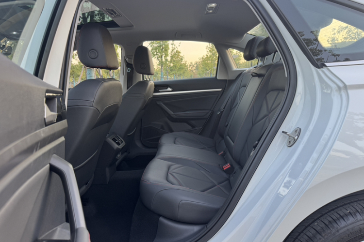 大众 朗逸 2024款 300TSI DSG星空领先版中控内饰7003