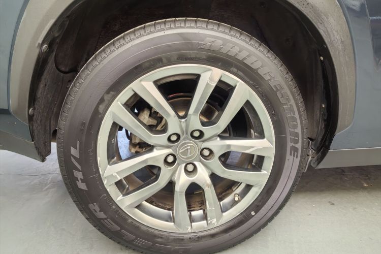 雷克萨斯NX 2015款 200t 全驱 锋尚版车身外观6005