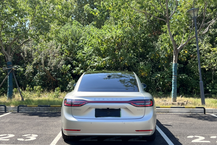 鸿蒙智行 享界S9 2024款 纯电 Ultra 四驱旗舰版车身外观6004