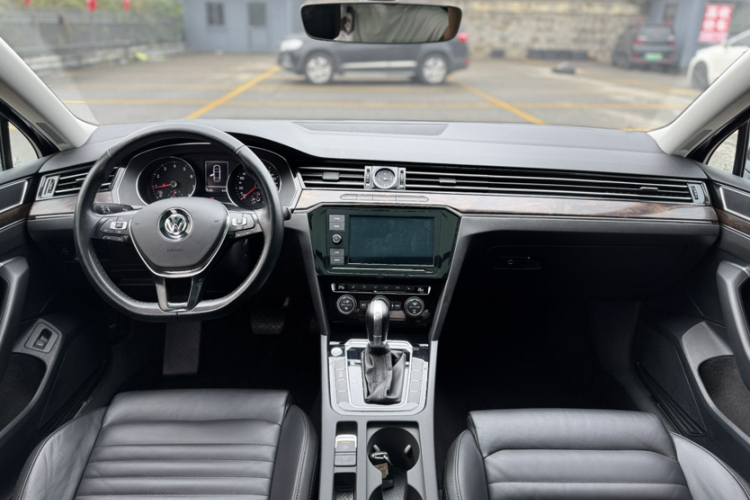 大众 迈腾 2019款 330TSI DSG 豪华型 国VI中控内饰7001