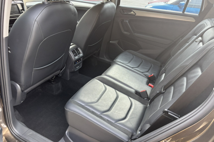 大众 途观L 2018款 380TSI 自动四驱豪华版中控内饰7003