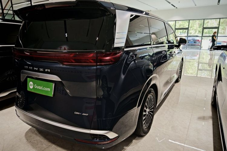 腾势D9 2024款 DM-i 980 四驱尊荣型车身外观6008