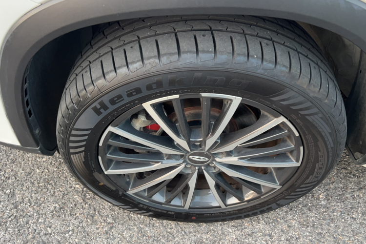 奇瑞 瑞虎8 PLUS 2022款 鲲鹏版 390TGDI DCT豪情版+车身外观6012