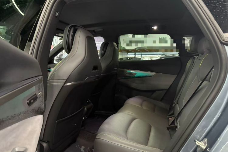 领克08 EM-P 2025款 220km 四驱性能Halo中控内饰7004