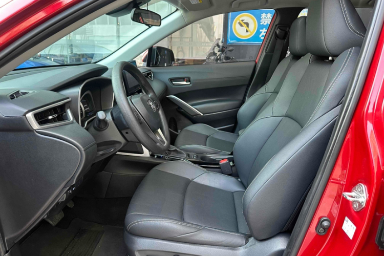 丰田 锋兰达 2022款 2.0L CVT豪华版中控内饰7002