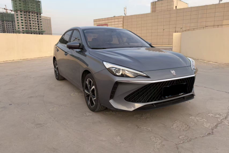 荣威i5 2023款 1.5L CVT尊荣版中控内饰7005