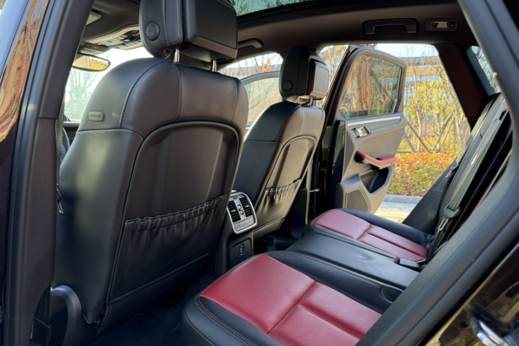 保时捷 2017款  Macan 2.0T中控内饰7013