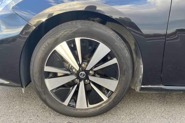 日产 天籁 2021款 2.0L XL Upper AD1 智行领航版车身外观6006