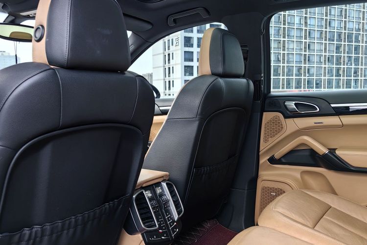 保时捷 2014款 Cayenne Platinum Edition 3.0T中控内饰7003