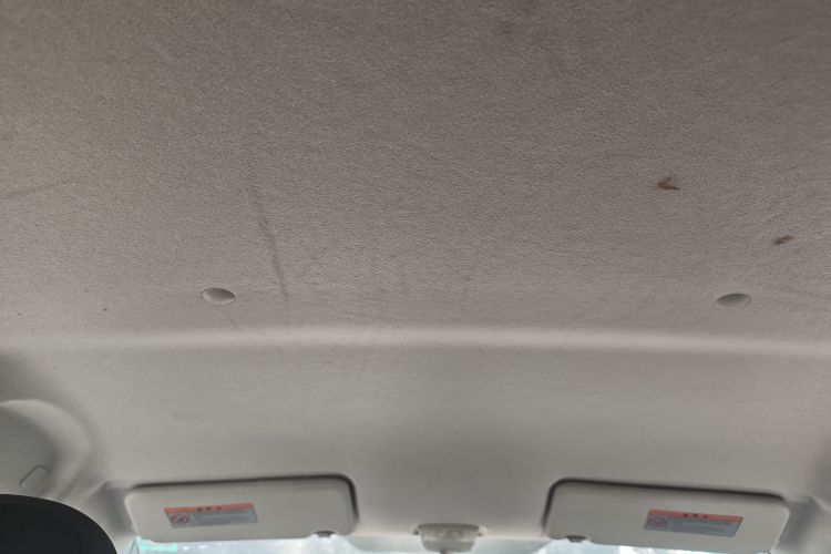 铃木 奥拓 2016款 1.0L 自动豪华炫动版局部细节22