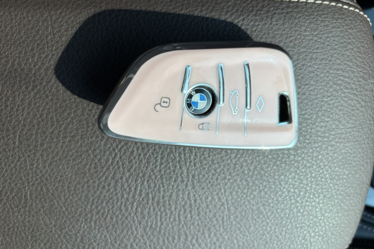 宝马1系 2020款 120i M运动套装中控内饰7001