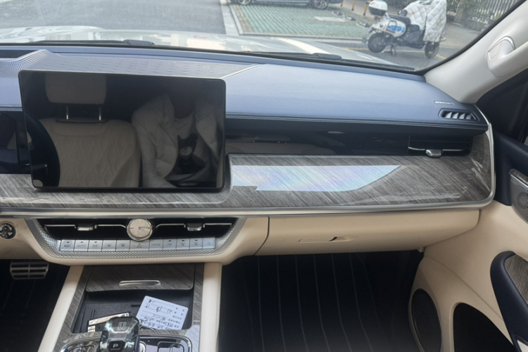 坦克500 2022款 3.0T 运动版 造境型 5座中控内饰7008