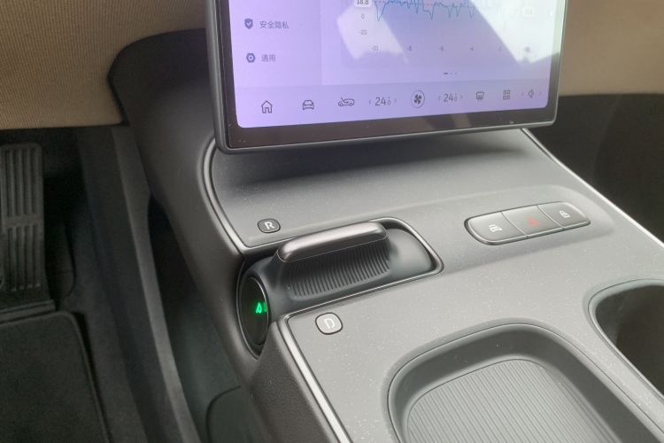 蔚来ET5T 2024款 75kWh Touring中控内饰7012