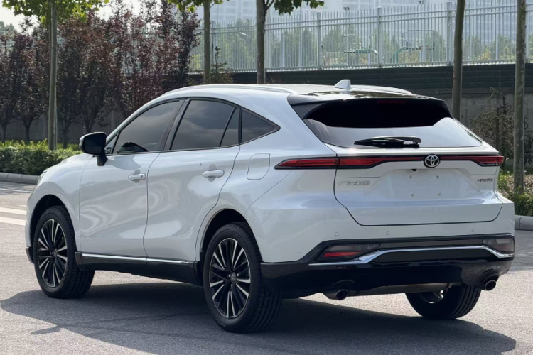 丰田 威飒 2023款 2.0L CVT两驱尊贵版车身外观6006