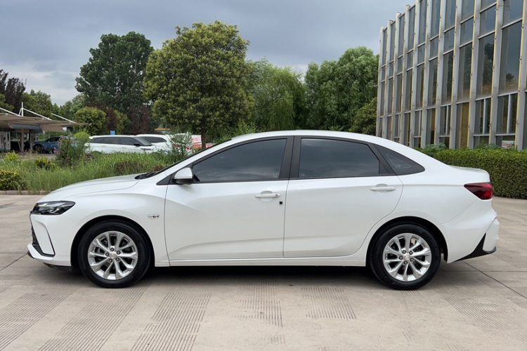 雪佛兰 科鲁泽 2024款 1.5L 双离合悦享版车身外观6004