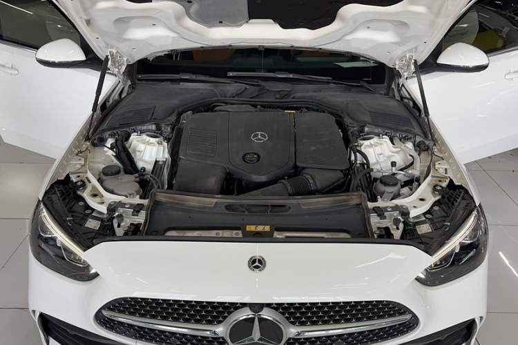 奔驰C级 2023款 C 200 L 运动版局部细节24