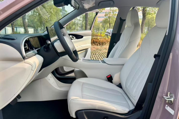 吉利银河 星愿 2026款 310km 梦想版中控内饰7004