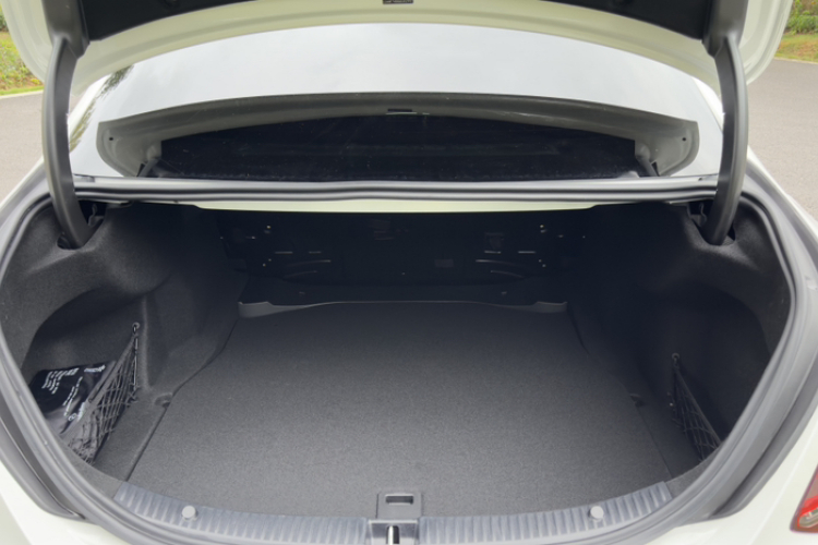 奔驰C级 2021款 C 260 星耀臻藏版局部细节23