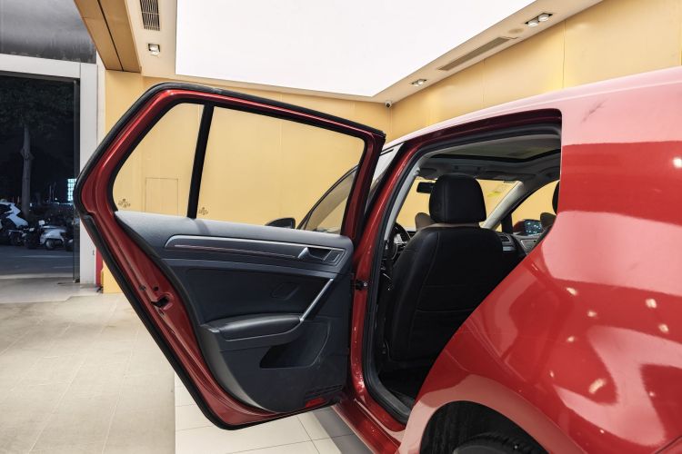 大众 高尔夫 2015款 1.6L 自动舒适型车身外观6010