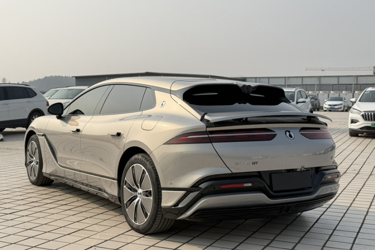 腾势Z9GT 2024款 1100四驱Max版车身外观6006