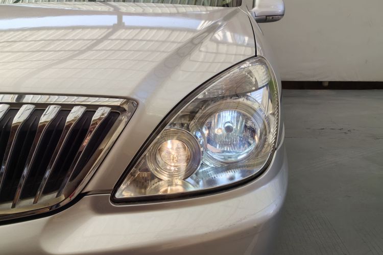 别克GL8 2014款 2.4L 经典版车身外观6002