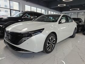 日产 天籁 2026款 鸿蒙座舱 2.0L 智能超舒适版