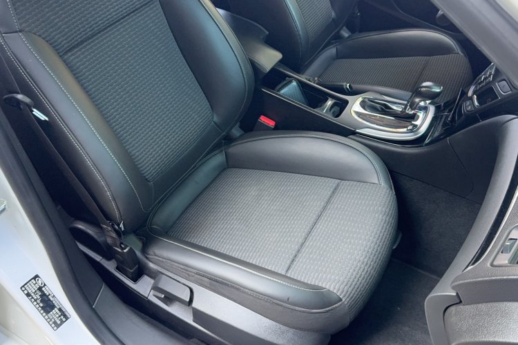 别克 君威 2015款 1.6T 领先技术型局部细节41