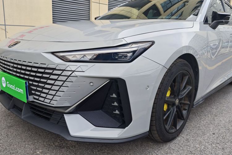 长安UNI-V 2022款 1.5T 智慧领航型局部细节36