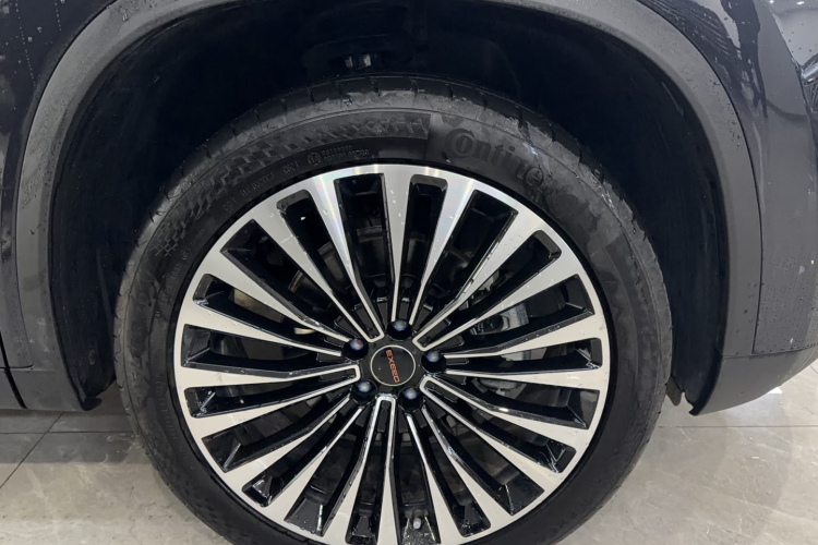 星途凌云 2025款 400T 四驱星尊版车身外观6007