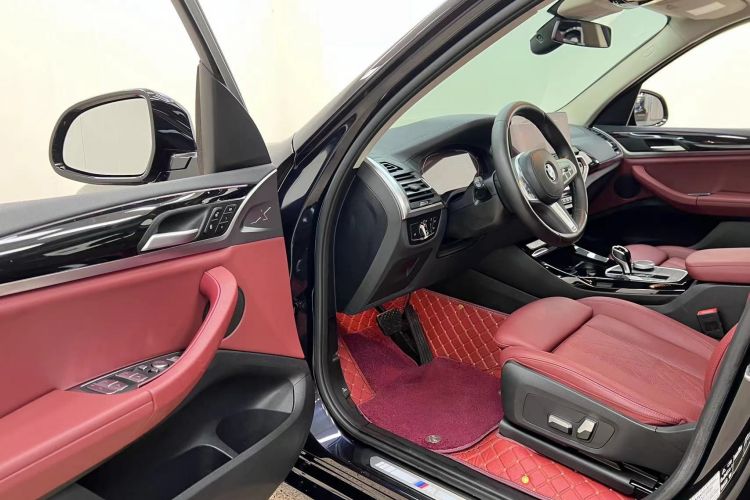 宝马X3 2022款 改款 xDrive25i M运动套装中控内饰7011