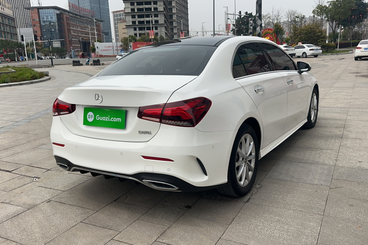 奔驰A级 2021款 A 200 L 运动轿车时尚型车身外观6003