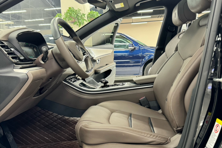 比亚迪 汉 2021款 EV 标准续航版豪华型中控内饰7001