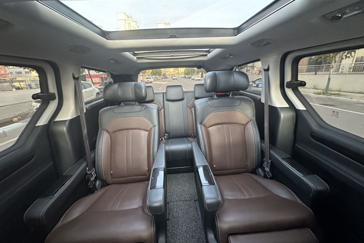 上汽大通MAXUS 大通G10 2018款 PLUS 2.0T 自动旗舰版中控内饰7004