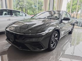 现代 伊兰特 2023款 1.5L CVT LUX尊贵版