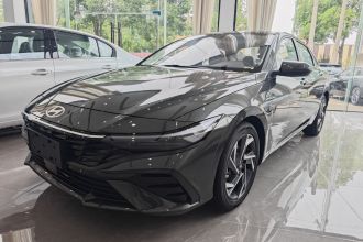 现代 伊兰特 2023款 1.5L CVT LUX尊贵版