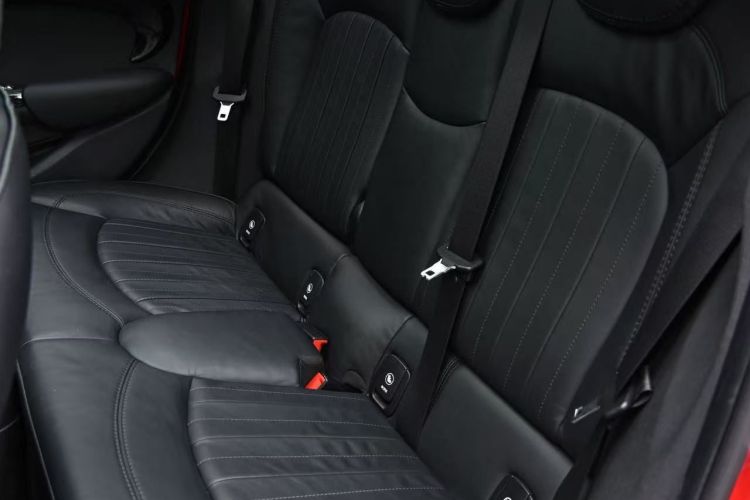 MINI 2018款 2.0T COOPER S 艺术家 五门版中控内饰7003