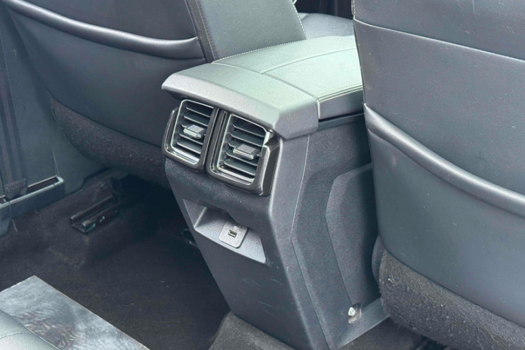 福特 领界 2019款 EcoBoost 145 CVT尊领型 国V中控内饰7010