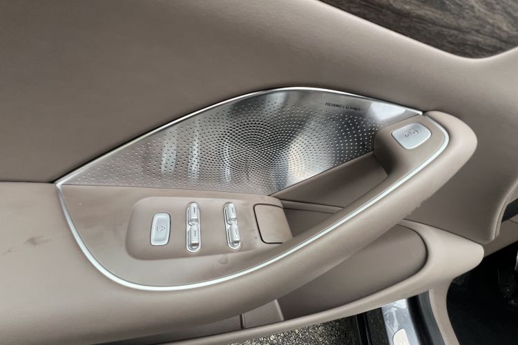 鸿蒙智行 智界R7 2025款 增程 251km Max中控内饰7008