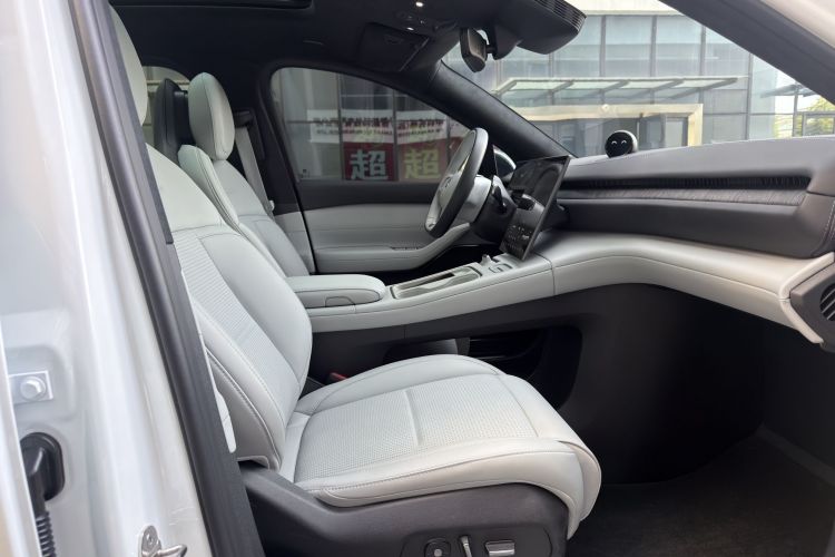 蔚来ES6 2024款 75kWh中控内饰7001