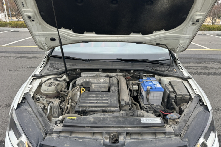 大众 高尔夫 2017款 230TSI 手动舒适百万辆纪念版局部细节24