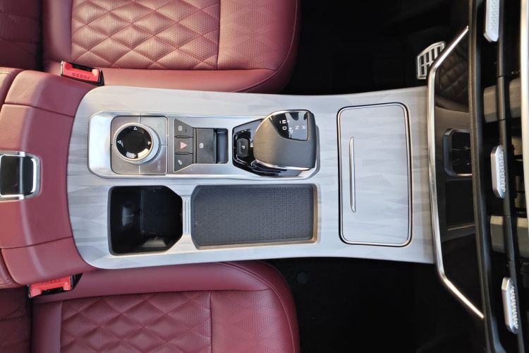 捷途X70 PLUS 2023款 1.6T DCT强者 7座局部细节18