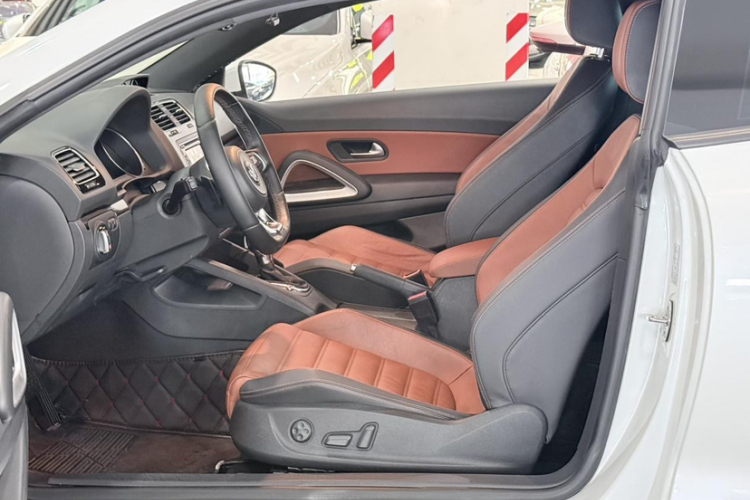 大众 尚酷 2015款 2.0TSI 豪华版中控内饰7002