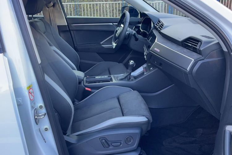 奥迪Q3 2023款 40 TFSI 时尚动感型局部细节41