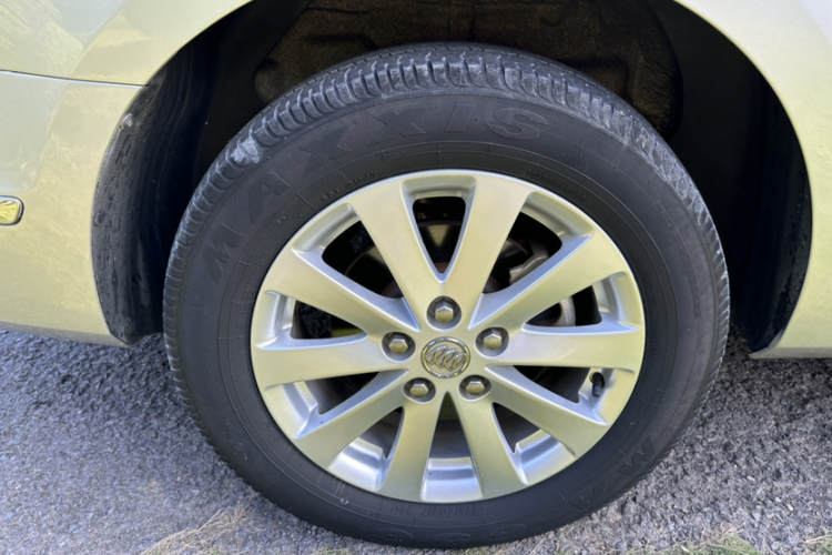 别克GL8 2018款 28T 豪华型 国VI车身外观6010