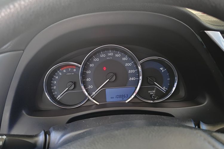 丰田 雷凌 2017款 改款 185T CVT新锐版 国V中控内饰15