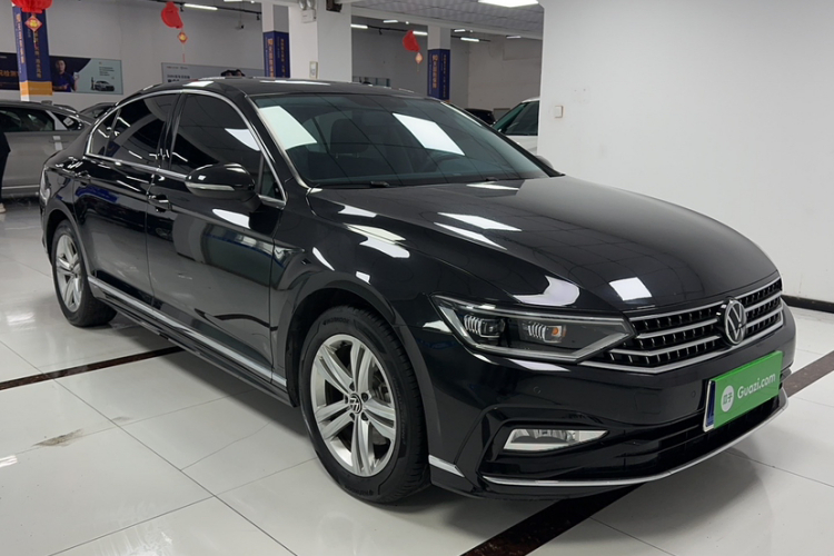 大众 迈腾 2023款 200万辆纪念版 280TSI DSG舒适型车身外观6003