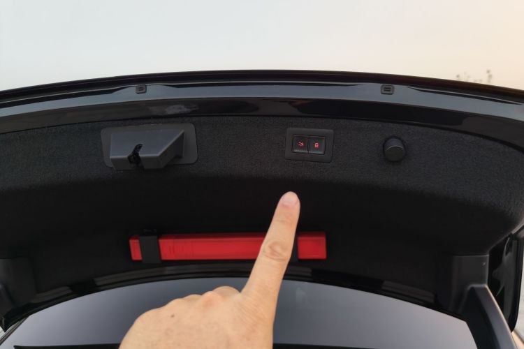 比亚迪 汉 2025款 EV 701KM激光雷达智驾型局部细节9005